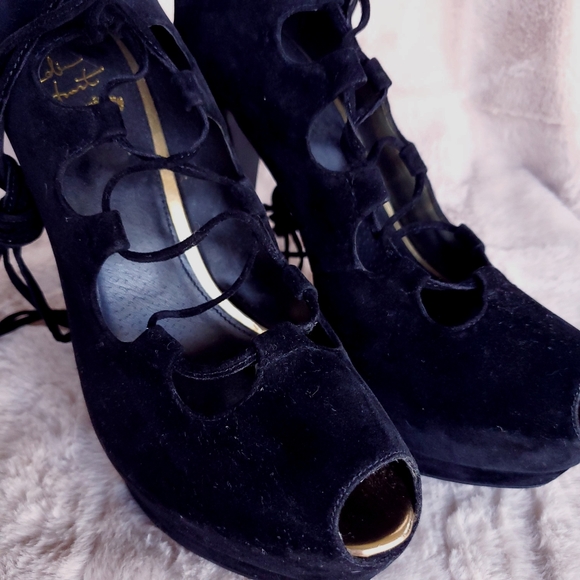 ¤ Colin Stuart Lace Up Sexy Stilettos in Bla… - Picture 4 of 8